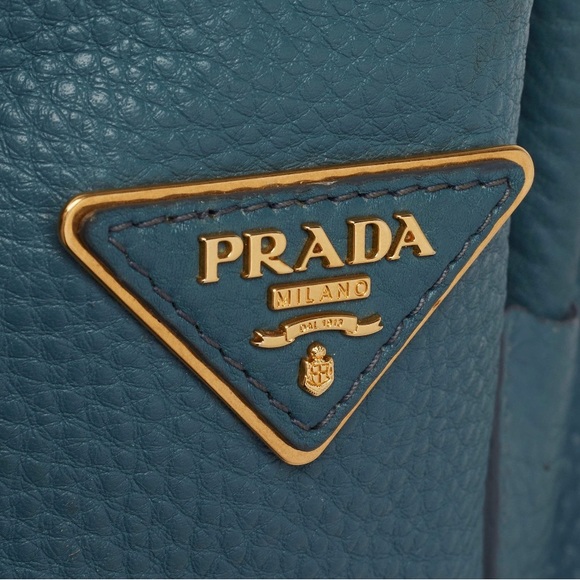 EUC Prada Vitello Daino Leather Side Zip Shopper tote - Picture 12 of 17